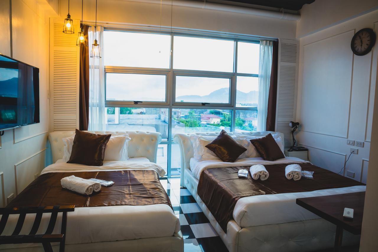 Facade Hotel Tabaco Exterior photo