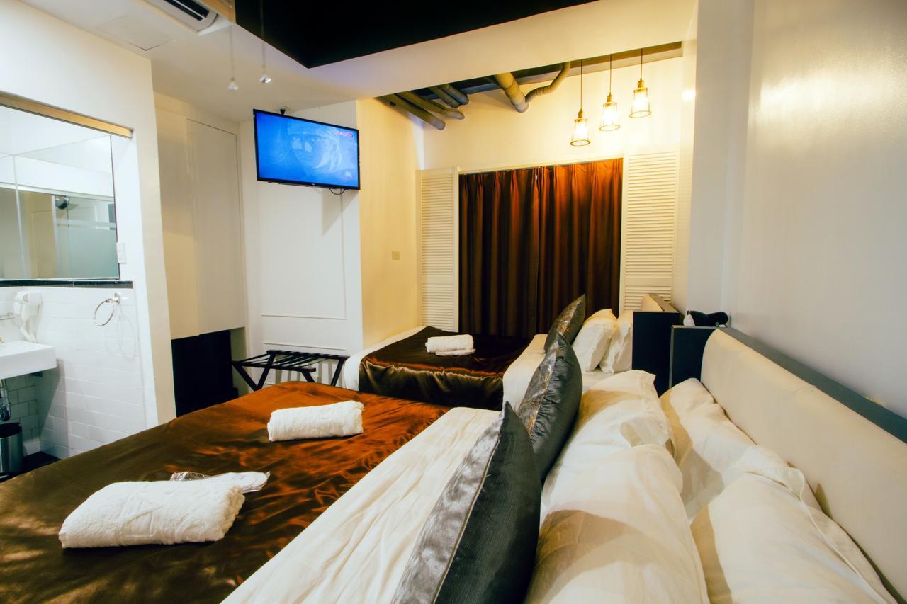 Facade Hotel Tabaco Room photo